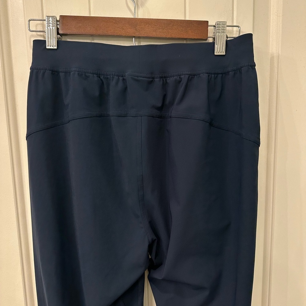 Lululemon Adapted State High-Rise Joggers in Navy - Women's Size 6 - Picture 8 of 10